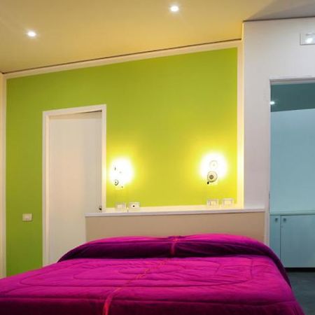 The Fresh Glamour Accommodation Neapel Rum bild